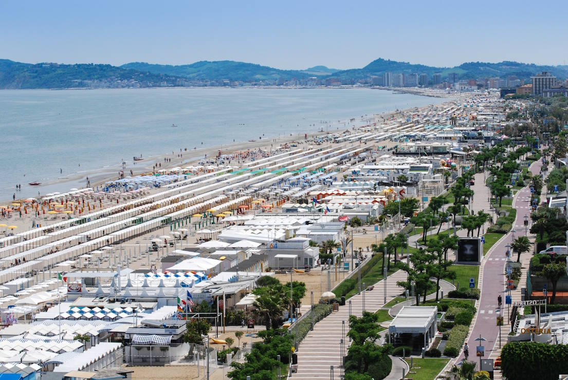 media.calavelariccione